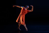 Billy Smith in “Deck of Cards.” Photo by Julieta Cervantes.